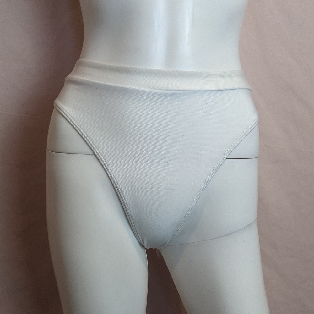 PrettyLittleThing Ecru High Leg Bikini Bottoms size 2